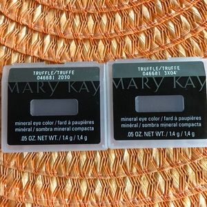 Mary Kay Truffle Discontinued eyeshadow